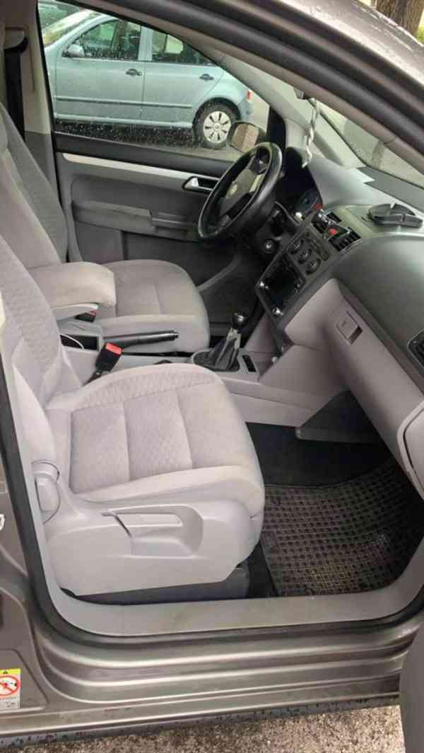 VW Touran 1.9 TDI Kombi / Family Van - foto 8