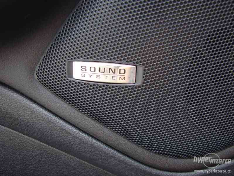 Škoda Octavia 2.0 TDI Combi r.v.2010 (servisní knížka)4X4 - foto 11