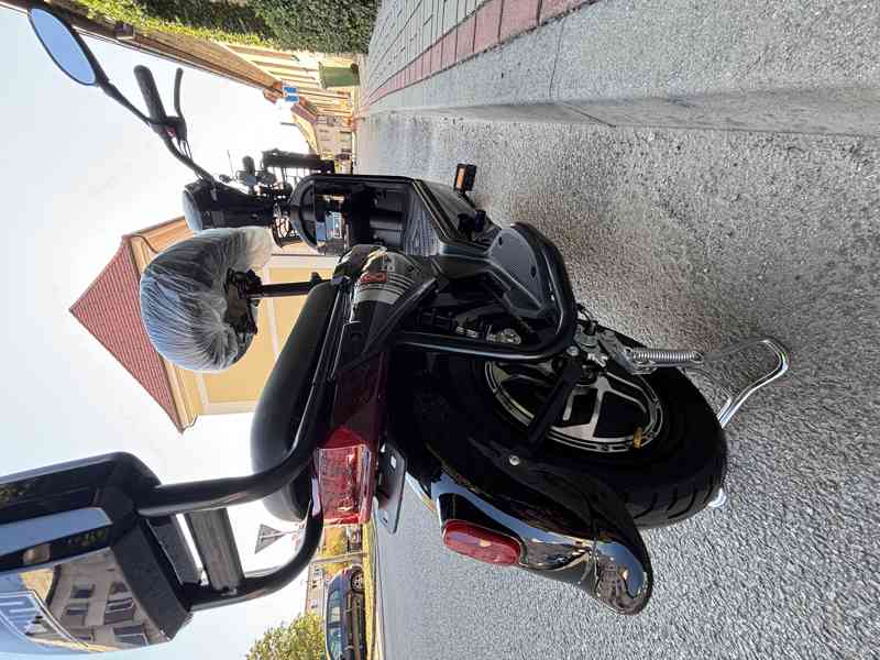 Moderní elektro skútr 350W – nový, LCD displej, světla, blin - foto 7