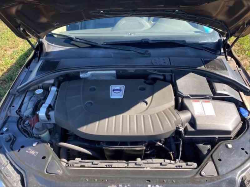 Volvo XC70 D5 158 kW, AWD, automat - foto 10