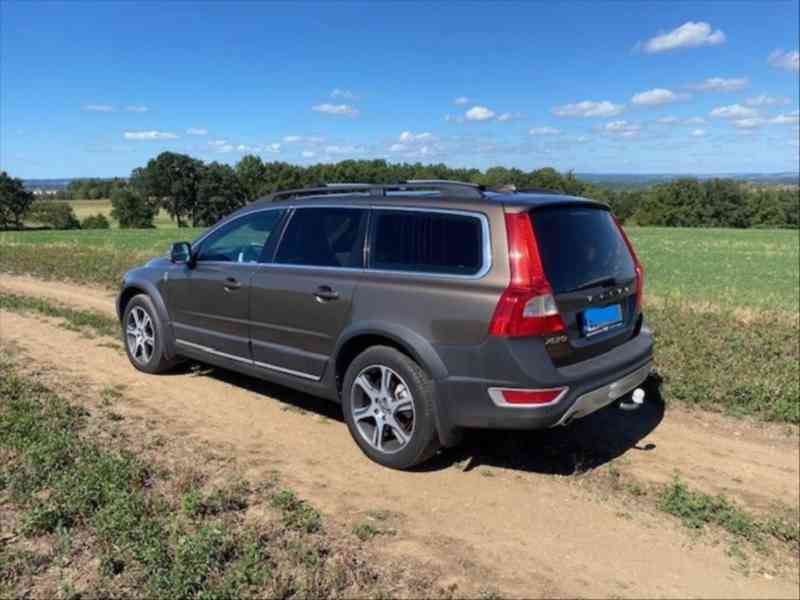 Volvo XC70 D5 158 kW, AWD, automat - foto 2