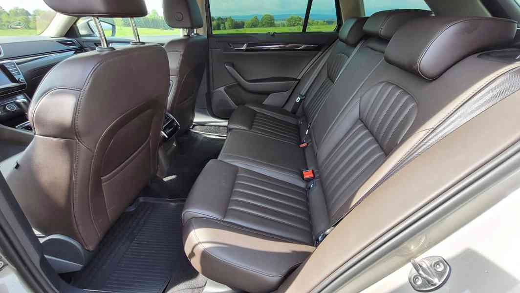 ŠKODA SUPERB III 2.0 TDI 4X4 L+K DSG - foto 12
