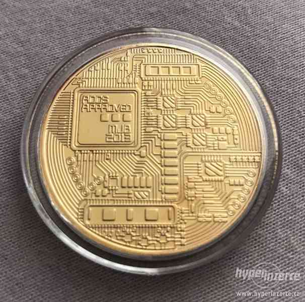 Zlatá Bitcoin mince - foto 2