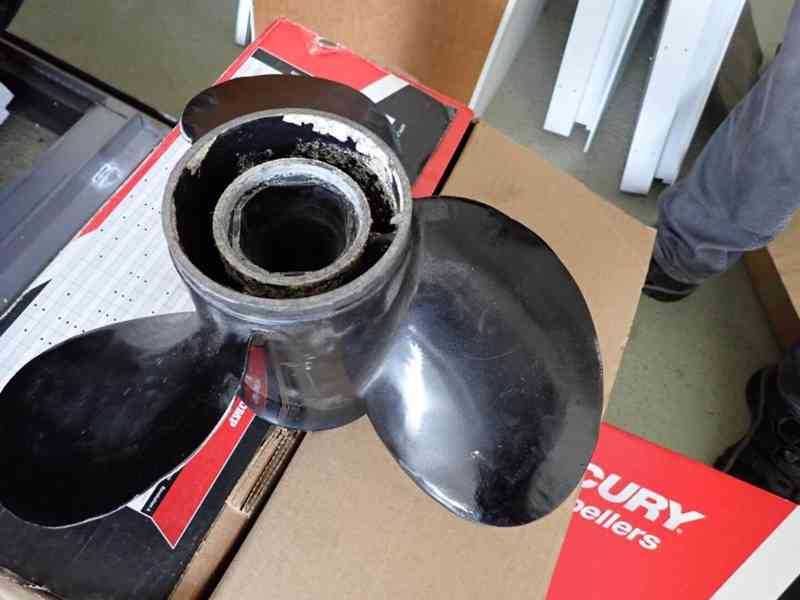 Lodní motor Mercury FourStroke ELPT 100 F - foto 11