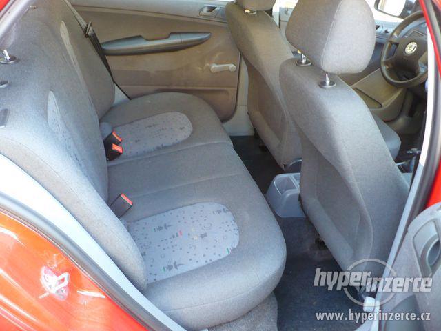 Škoda Fabia 1.2HTP 47kw,model 2004,klima,po servise,slušná - foto 11