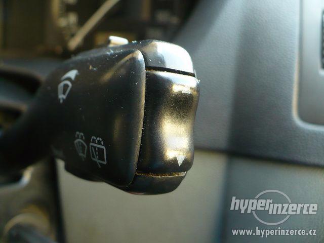 Škoda Fabia 1.2HTP 47kw,model 2004,klima,po servise,slušná - foto 16