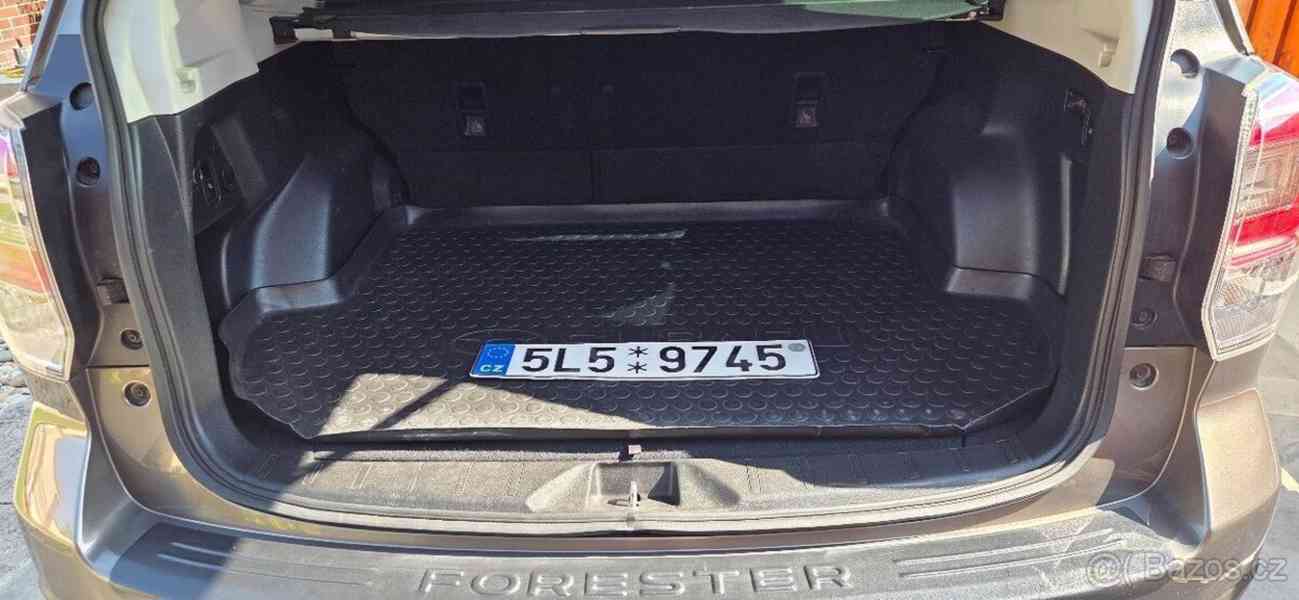 Subaru Forester XT - foto 8