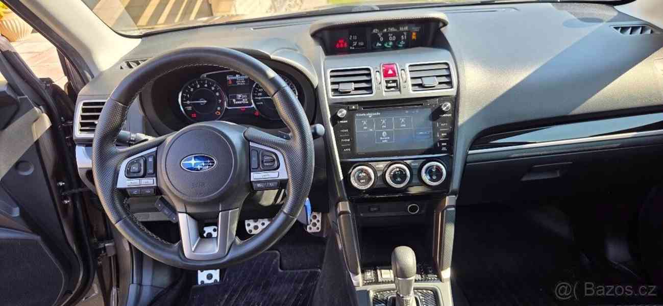 Subaru Forester XT - foto 6