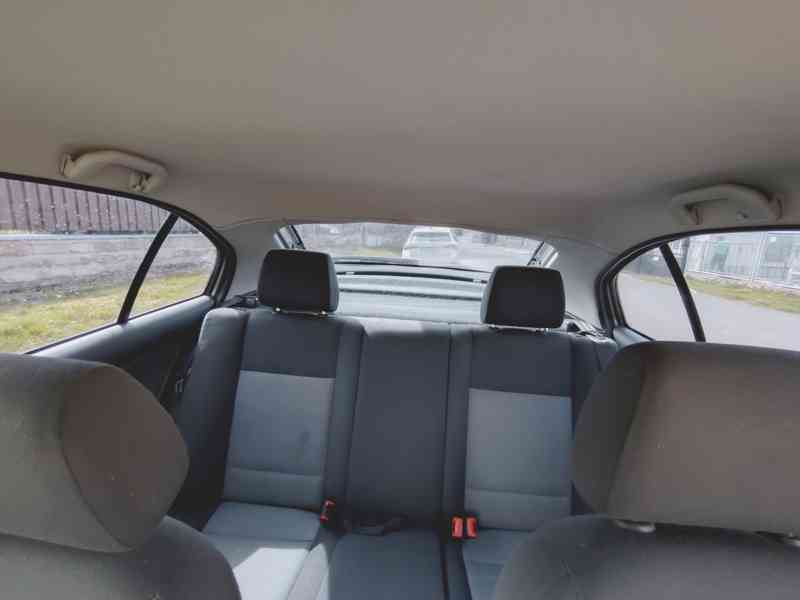 Octavia I 1.6Mpi - foto 9