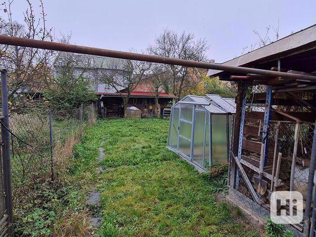 Prodej řadového rodinného domu v obci Brodek u Přerova. - foto 14