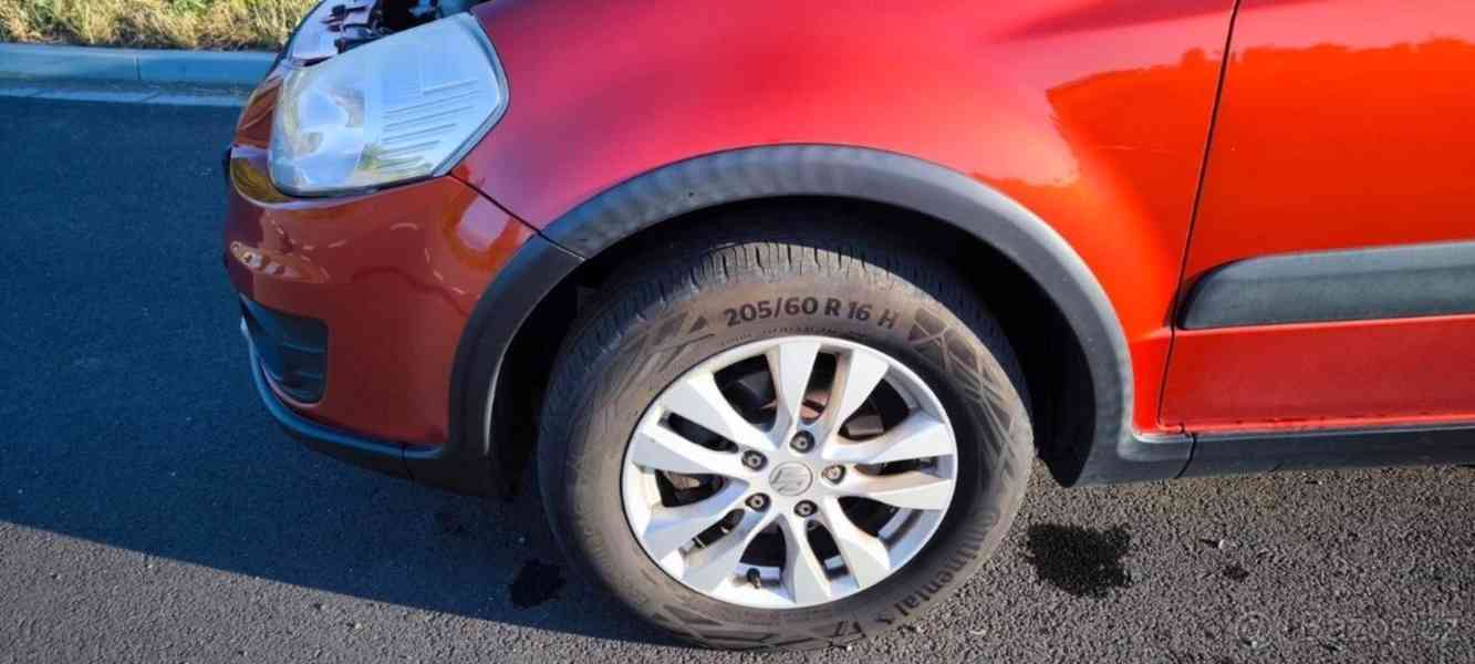 Suzuki SX4 1,6 - foto 3