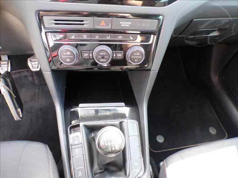 Volkswagen Golf Sportsvan 1,4 TSI XENONY - foto 8