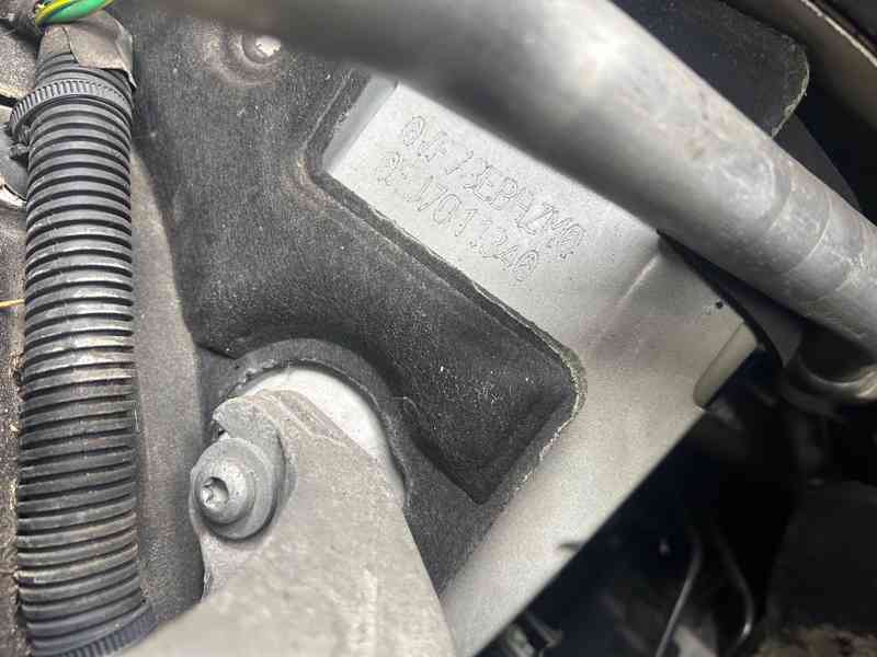 Citroen C4 Picasso II 1,6 BlueHdi 88KW prodám díly - foto 12