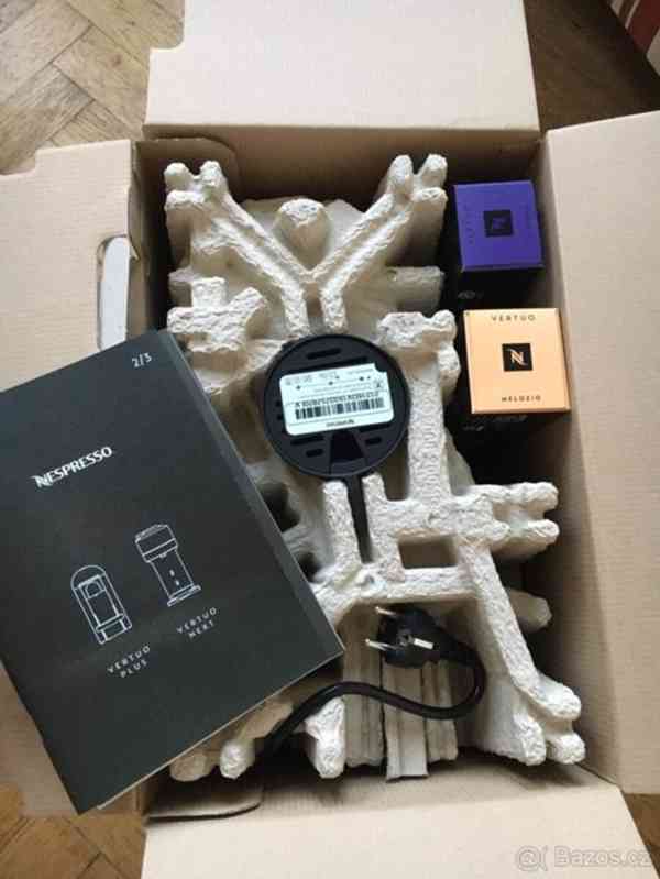 kávovar NESPRESSO VERTUO a šlehač mléka nespresso aeroccino  - foto 4