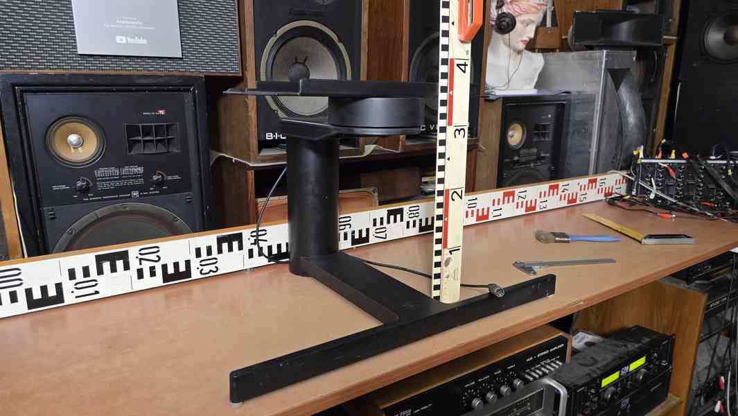 BANG & OLUFSEN BEOVISION TV otočný stojan dálkově ovládaný - foto 2