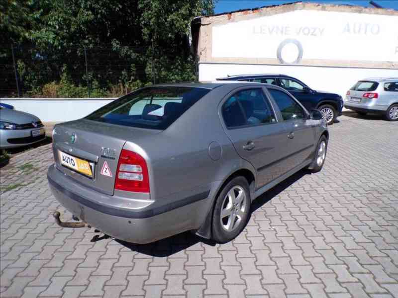 Škoda Octavia 1,6 MPI TOUR,TAŽNÉ ZAŘÍZENÍ - foto 4