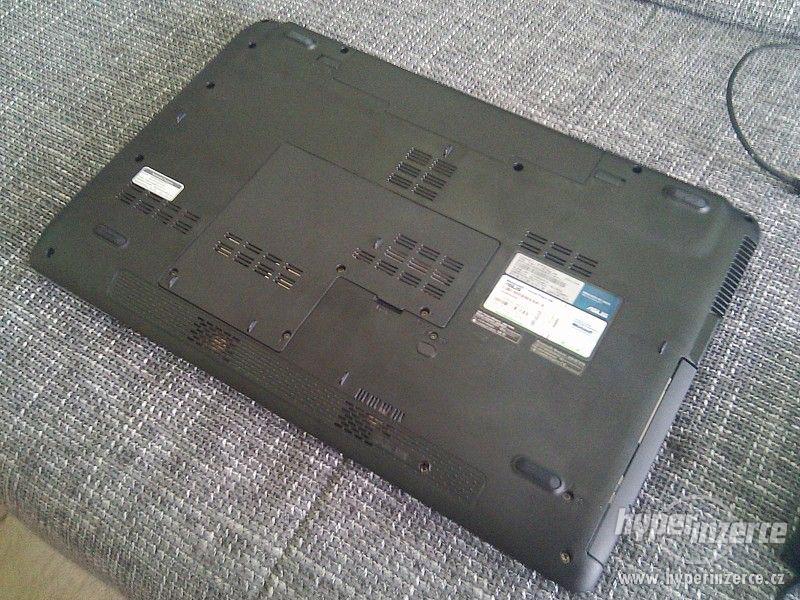 Výkonný 17" LED Asus K72J v TOP STAVU ! - foto 4