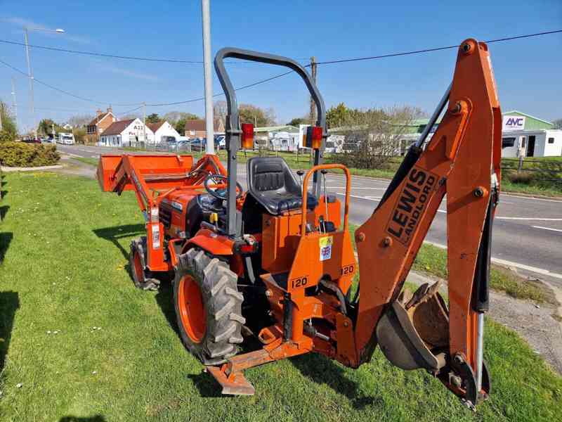 Malotraktor Kubota 4x4 luxusní původní stav - foto 5