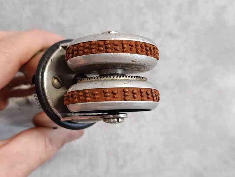 Originální historický masážní strojek ELEKTROLLER + krabička - foto 19