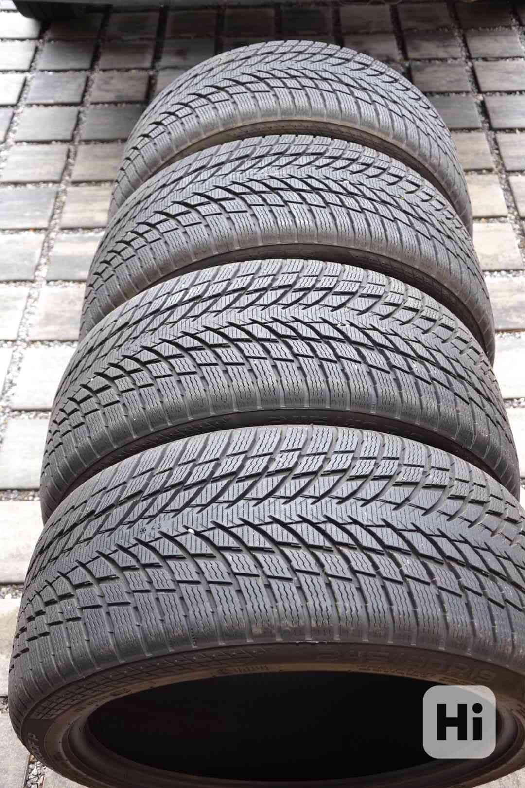 ZÁNOVNÍ zimní pneu 245/40R19 Nokian Snowproof P - foto 1