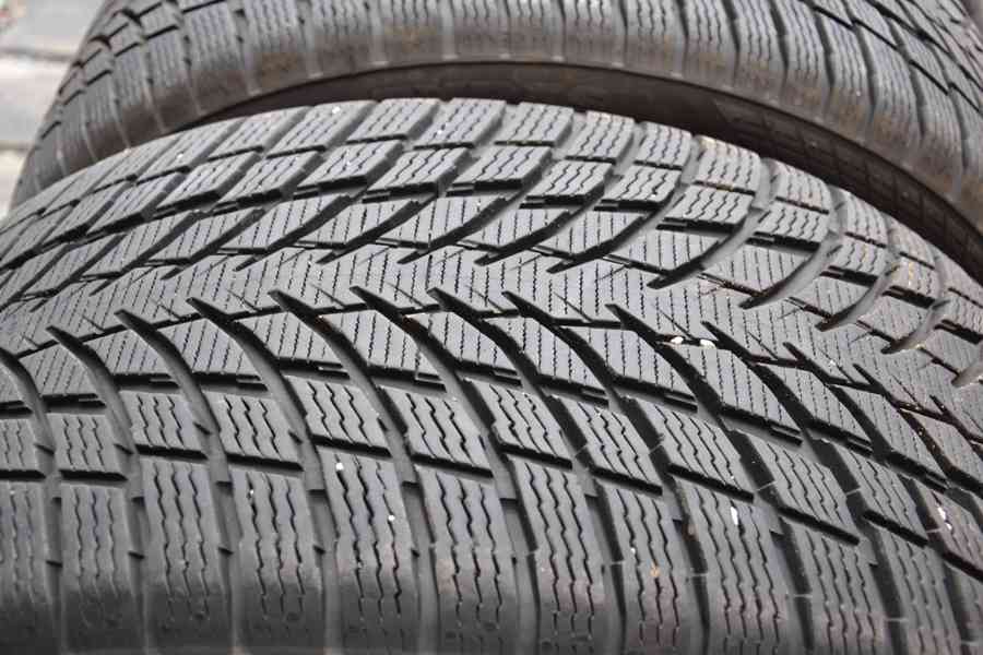 ZÁNOVNÍ zimní pneu 245/40R19 Nokian Snowproof P - foto 3