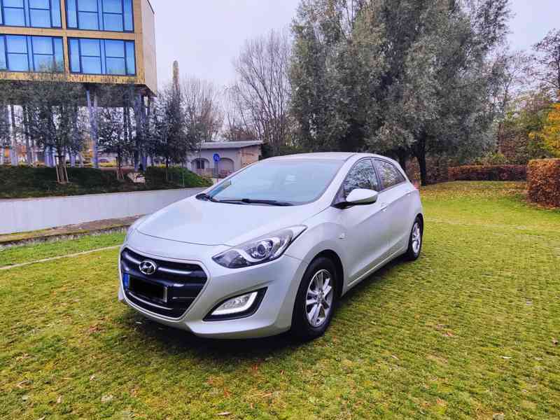 Hyundai i30, 1.6 CRDi, hatchback, 81 kW, r. 2016, 108 000 km - foto 6