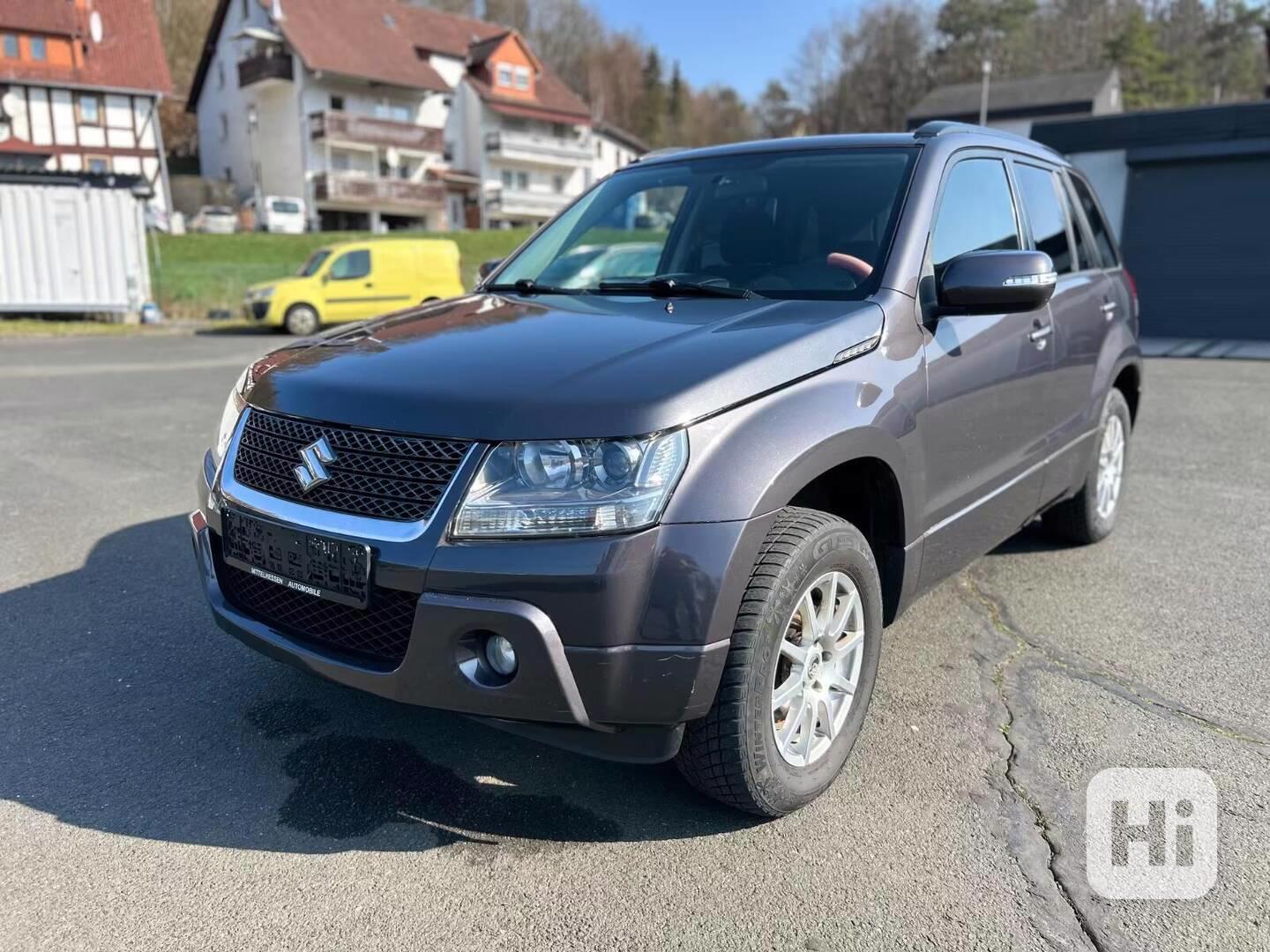 Suzuki Grand Vitara 2.4i 4x4 Club benzín 124kw - foto 1