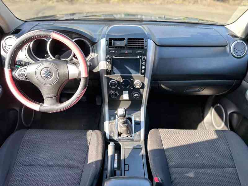 Suzuki Grand Vitara 2.4i 4x4 Club benzín 124kw - foto 11