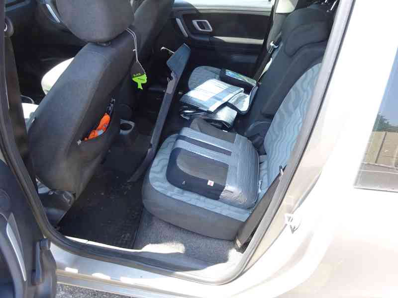 Škoda Roomster 1.4i 16V r.v.2007 (63 kw) 1.MAJITEL - foto 13