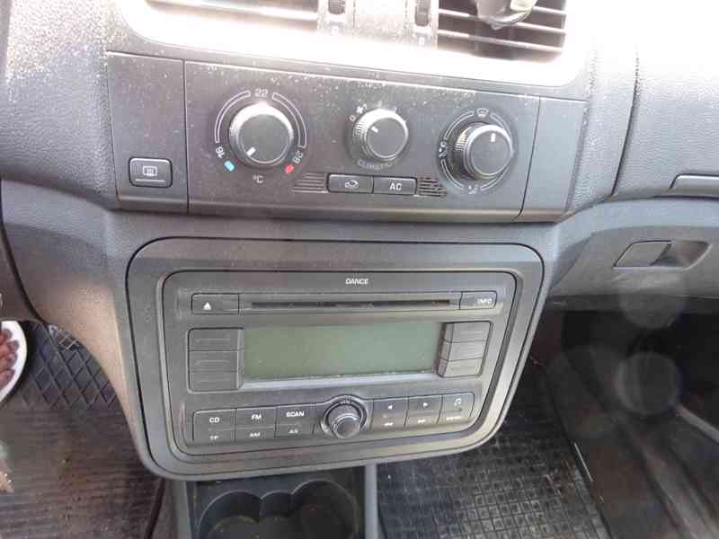 Škoda Roomster 1.4i 16V r.v.2007 (63 kw) 1.MAJITEL - foto 8