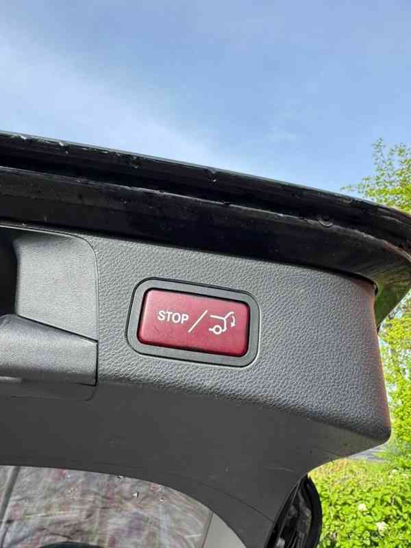 Mercedes-Benz Třídy C 2,5   250d, 9G-Tronic Ojeté, 12/2018 - foto 3