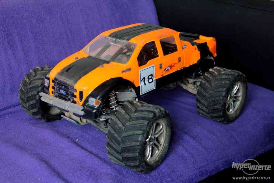 Traxxas E-MAXX Brushless - foto 1