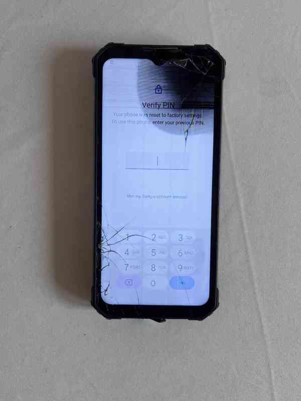 Oukitel WP26 8GB/256GB – odolný telefon, rozbitý displej,... - foto 2
