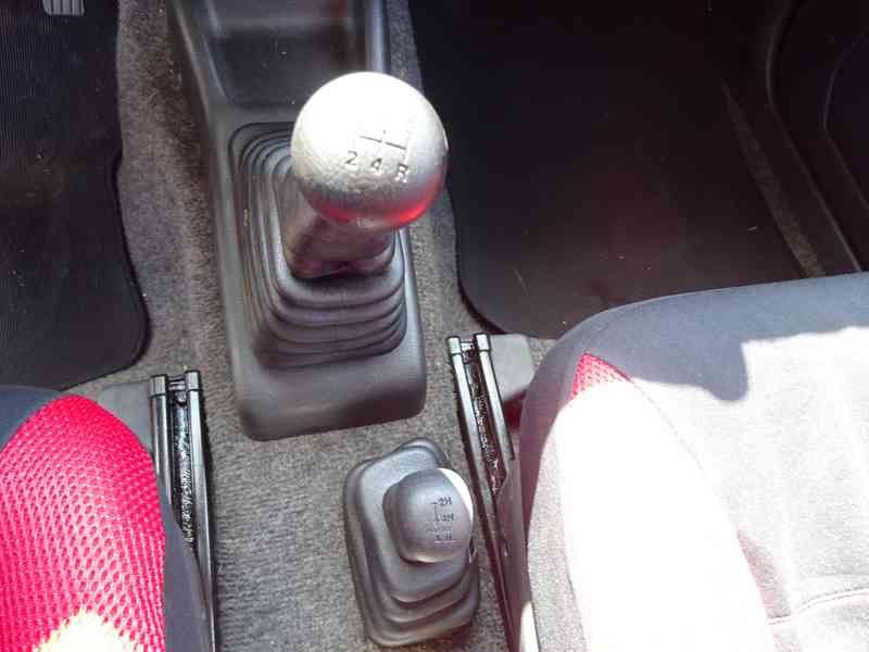 Suzuki Jimny 1.5 XV DDI r.v.2004 (48 kw) 4x4 (STK:5/2024) - foto 9