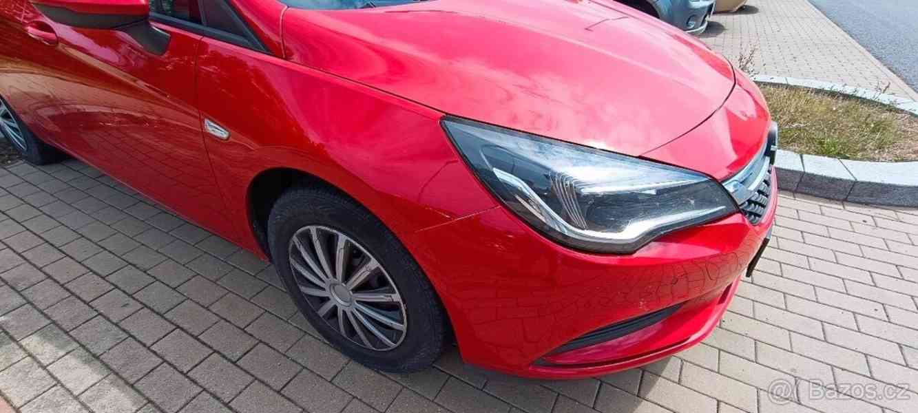 Opel Astra 1,6   K Sport Tourer CDTI r.v: 2018 - foto 4