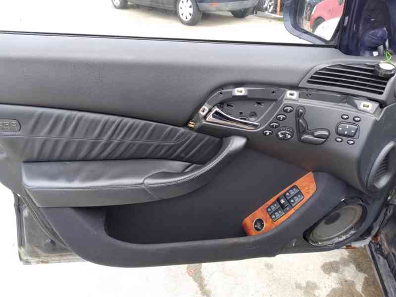 MERCEDES BENZ S 500 V8 4 MATIC typ 220 ČR - foto 24