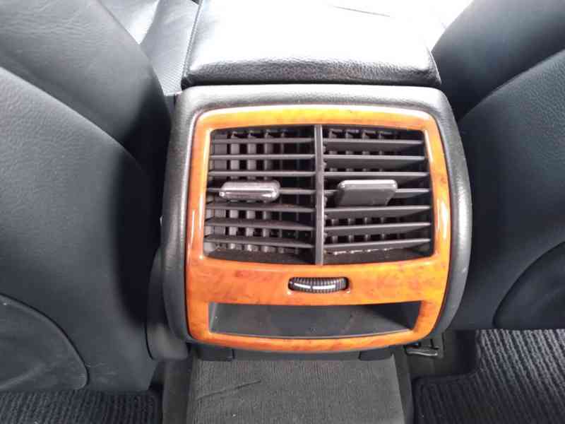 MERCEDES BENZ S 500 V8 4 MATIC typ 220 ČR - foto 18