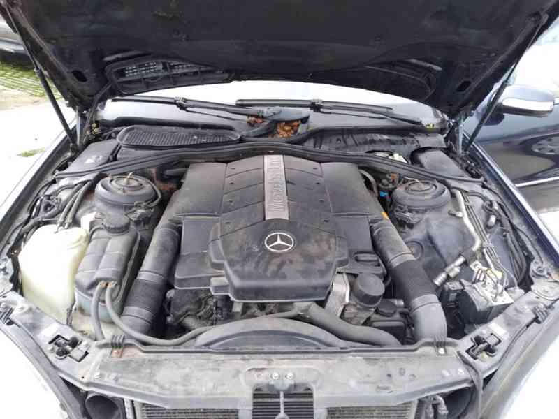 MERCEDES BENZ S 500 V8 4 MATIC typ 220 ČR - foto 38
