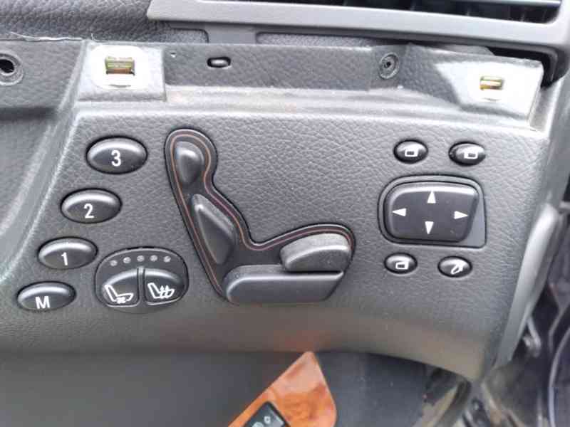 MERCEDES BENZ S 500 V8 4 MATIC typ 220 ČR - foto 26