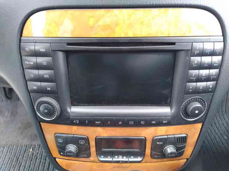 MERCEDES BENZ S 500 V8 4 MATIC typ 220 ČR - foto 32