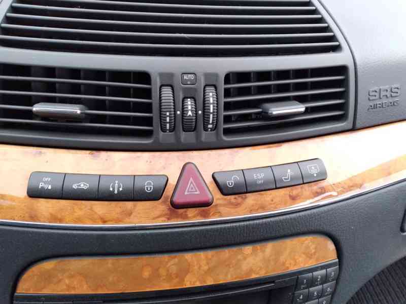 MERCEDES BENZ S 500 V8 4 MATIC typ 220 ČR - foto 29