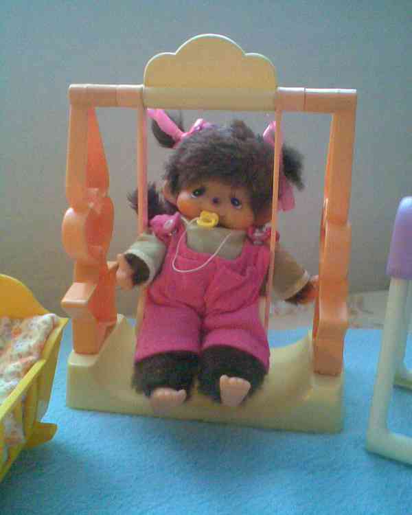 Monchhichi s nábytečkem - foto 4