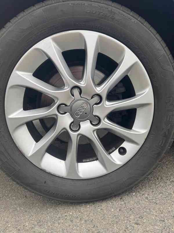 Audi A3 sportback, CZ, servisováno - foto 18
