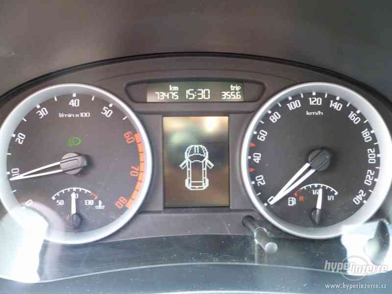 Prodám Škoda Fabia II 1.2 HTP - foto 9