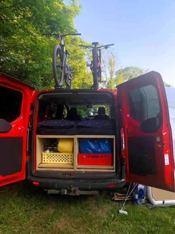 Ford Transit Custom 2,2   r.v. 2015, 8 míst k sezení. - foto 4