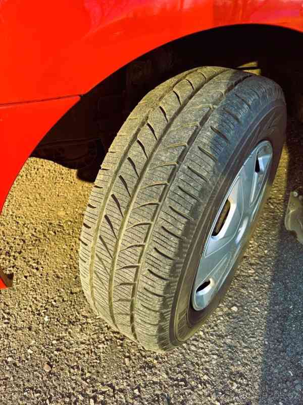 Ford Transit Custom 2,2   r.v. 2015, 8 míst k sezení. - foto 5