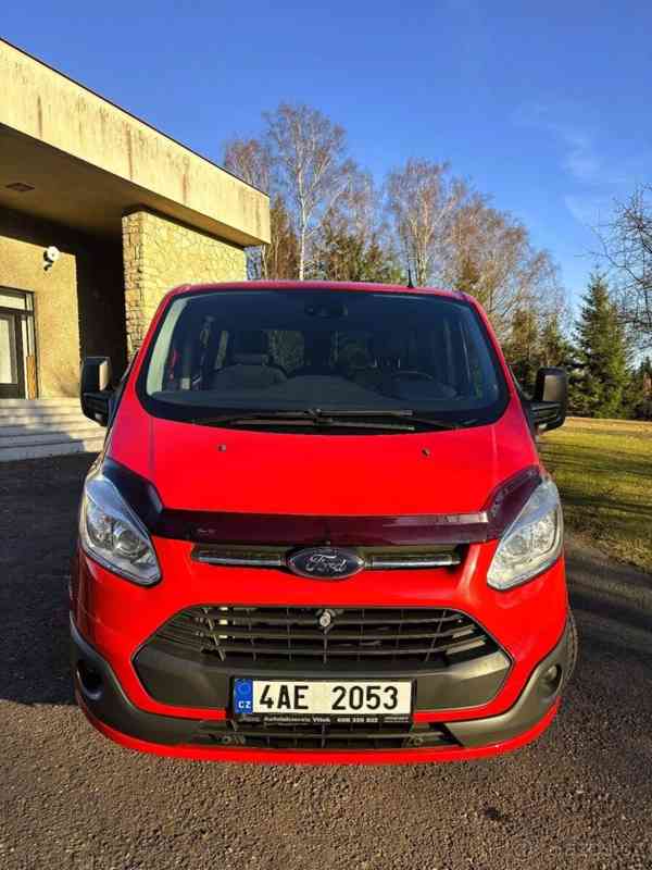 Ford Transit Custom 2,2   r.v. 2015, 8 míst k sezení. - foto 1