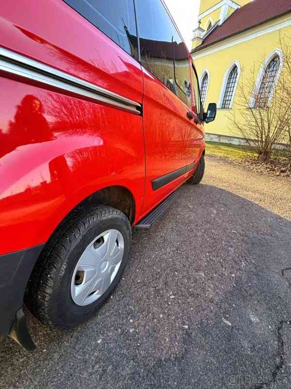 Ford Transit Custom 2,2   r.v. 2015, 8 míst k sezení. - foto 6