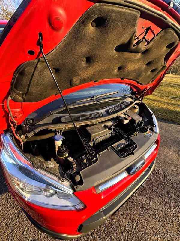 Ford Transit Custom 2,2   r.v. 2015, 8 míst k sezení. - foto 12