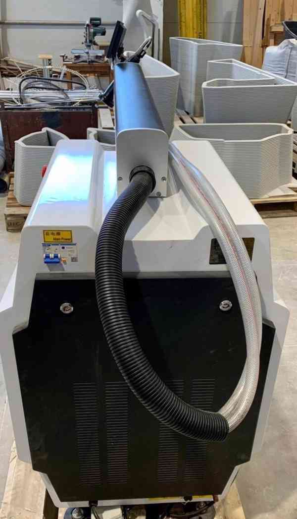 Nepoužitý laserový svářecí stroj TPS 300 W, r. v. 2017 - foto 7